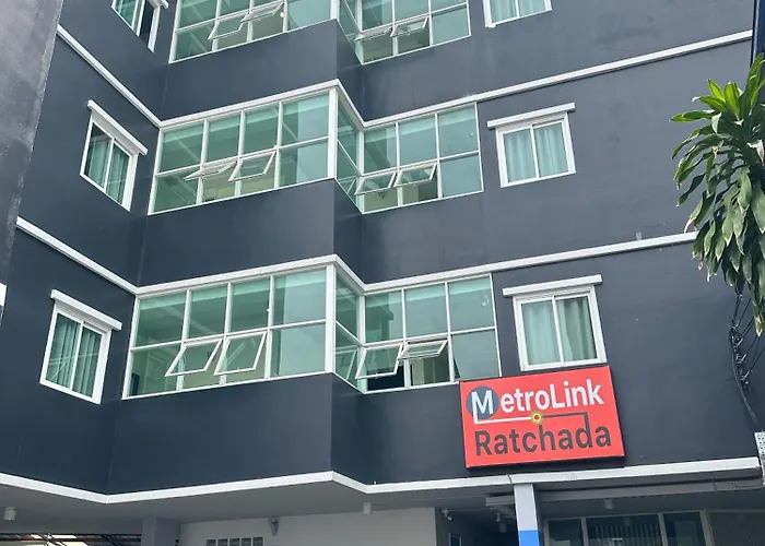 Metro Link Ratchada 호텔